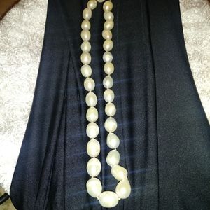 Vintage Large Pearl necklace